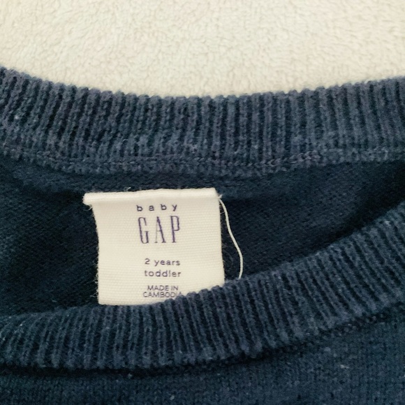 Gap sweaters 2T toddlers - Picture 3 of 9
